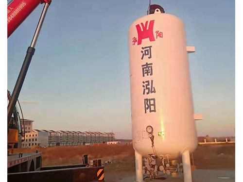 LNG储罐.jpg